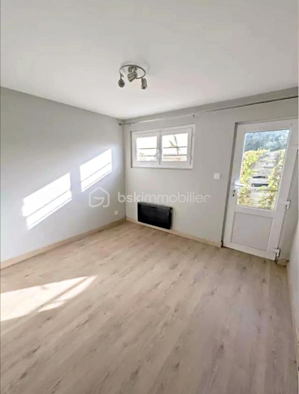 Vente Appartement Charmant Appartement de 30 m² avec jardinet Privatif, cave et parking à Montigny-sur-Loing, Proche Gare Montigny sur loing