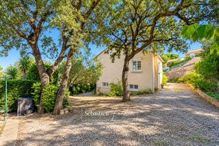 Vente Maison Maison à vendre 5 pièces Six-Fours-les-Plages (83) - vue panoramique dégagée - calme - terrain 1 147 m² - véranda climatisée - g Six fours les plages