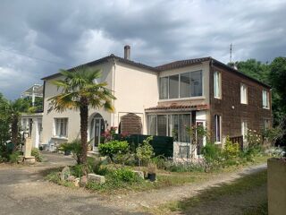  Maison à vendre 15 + pièces 390 m²