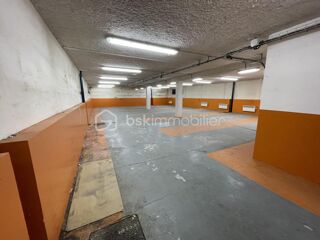  Immeuble à vendre 10 pièces 250 m²