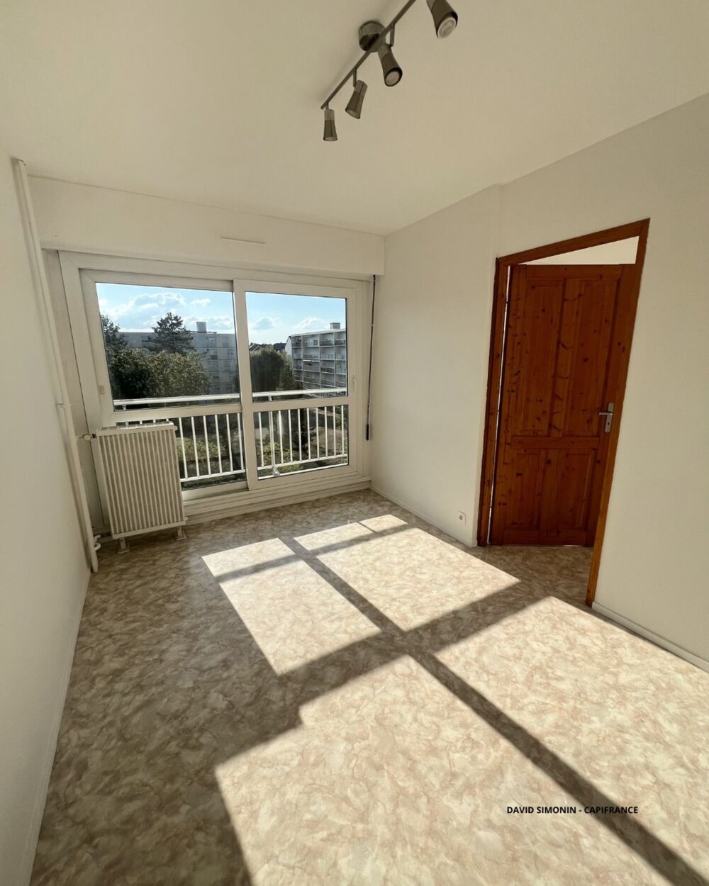 Location Appartement Appart T3 CHEVIGNY SAINT SAUVEUR eau et chauffage compris, entièrement rénové Chevigny saint sauveur