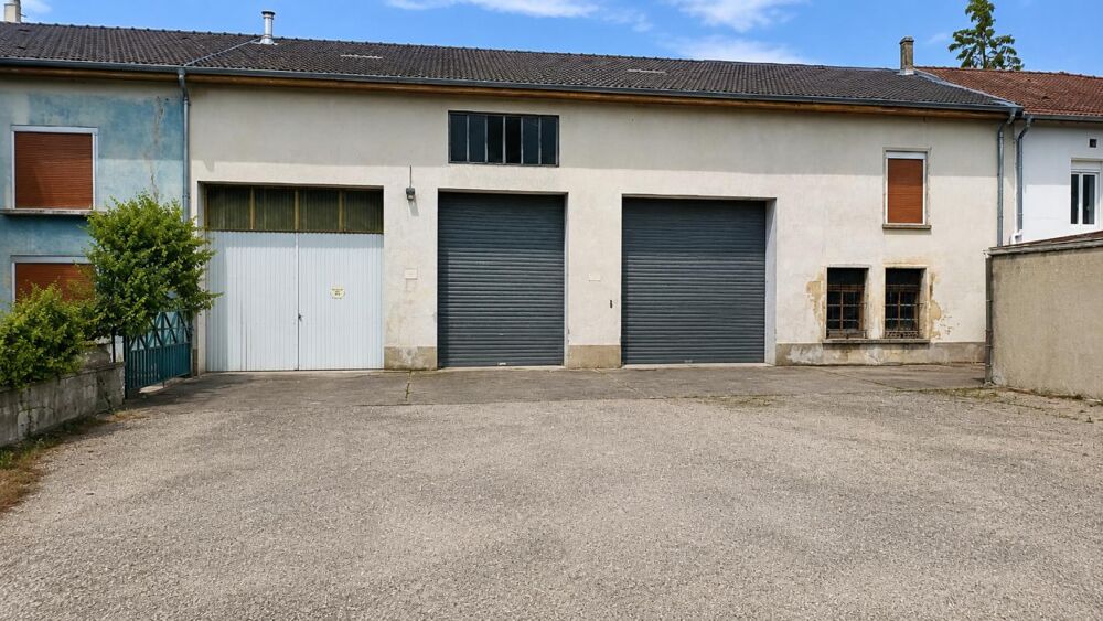 Vente Maison Maison F4 145 m² Grand hangar professionnel 650 m² 3 portes dont accès poids lourds ? Idéal artisan, entrepreneur ou stockage Abainville