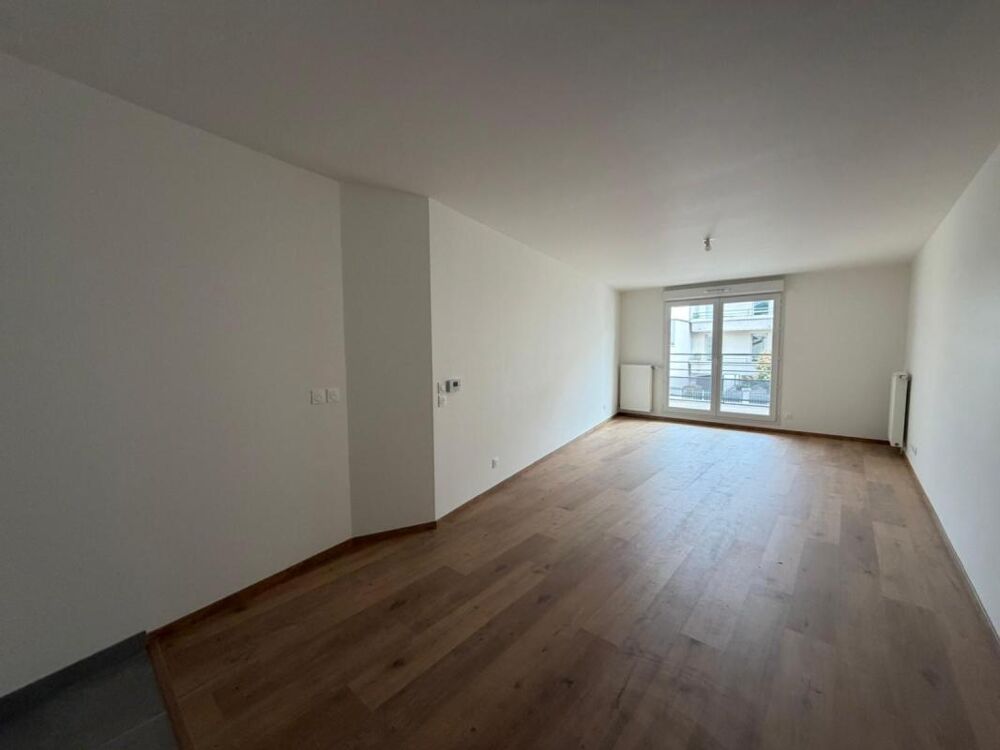 Vente Appartement DISPONIBLE IMMÉDIATEMENT 3 PIÈCES AVEC 2 TERRASSES TRAVERSANT DANS RÉSIDENCE DE STANDING Neuilly plaisance