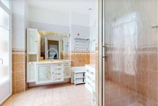  Propri�t�/ch�teau � vendre 7 pi�ces 240 m�