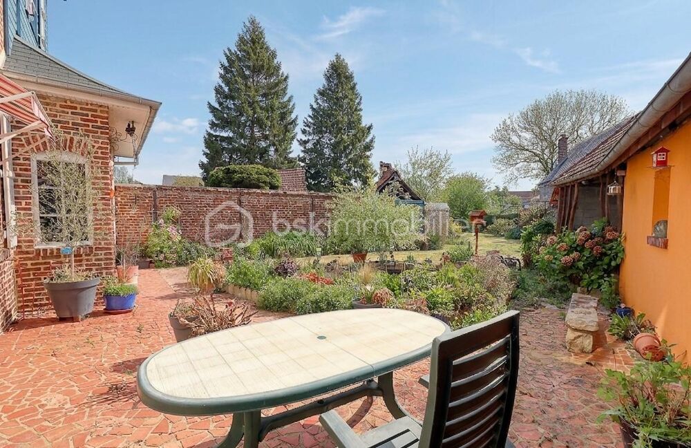 Vente Maison Maison de caractère 115 m² - 6 pièces - 3 chambres avec Jardin et Garage Grandvilliers