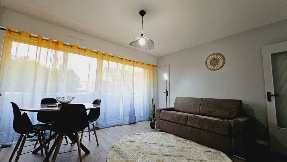BOURGES APPARTEMENT 32.3 M² RENOVÉ ET MEUBLÉ BALCON