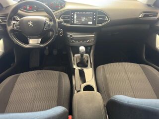 308 II SW 1.6 HDI 120ch BVM6 Active 2015 occasion 34500 B&eacute;ziers