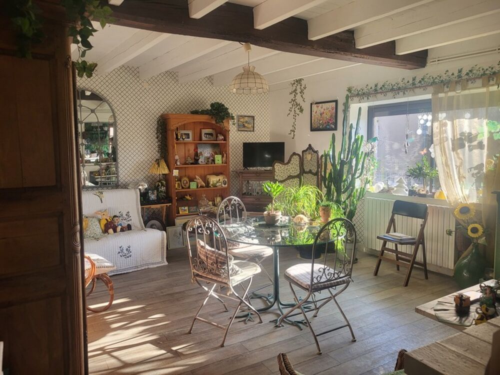 Maison à vendre 4 pièces LOUIN (79) Terrain clos 478 m²
