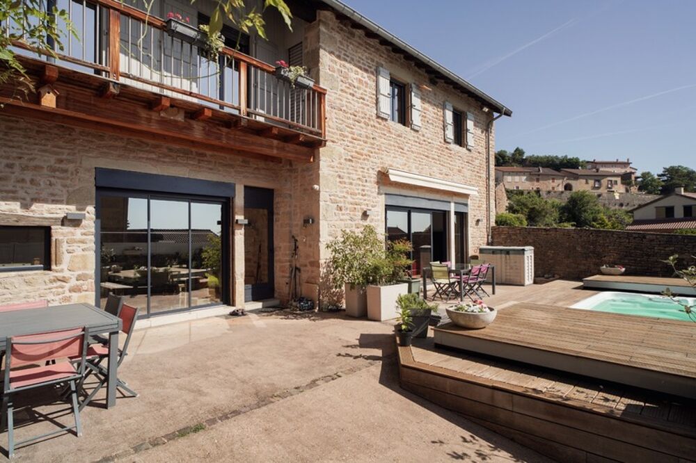 Maison à vendre 10 pièces proche de MACON (71)