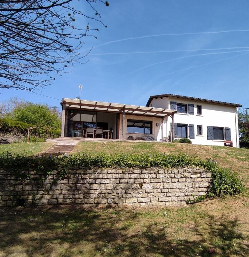 Maison Monthoiron 8 pièce(s) 176 m2
