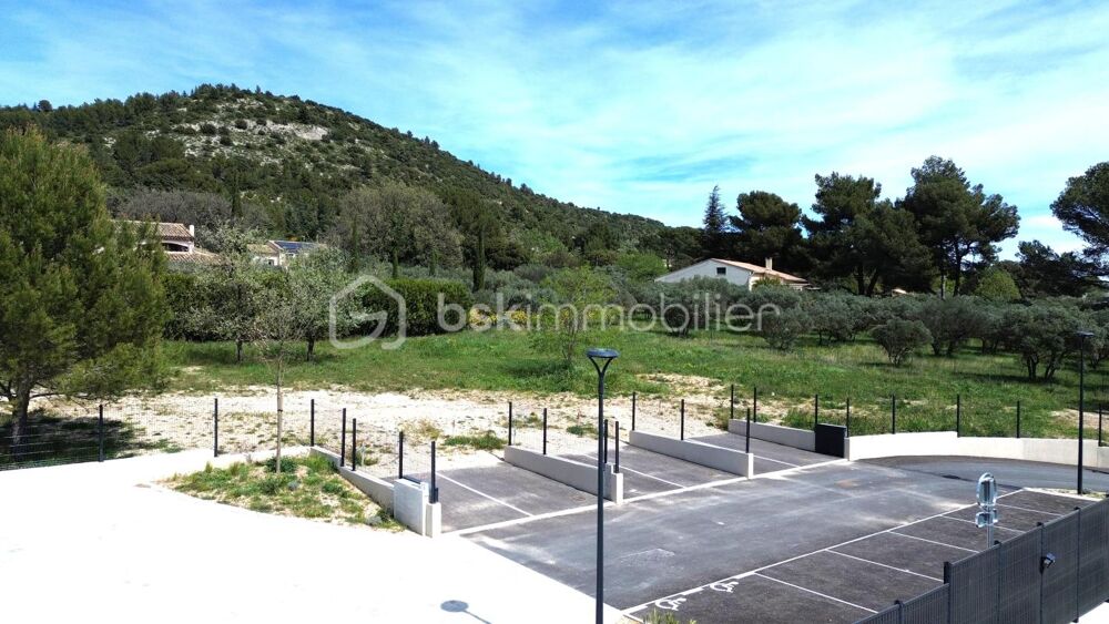 Vente Terrain A vendre terrain constructible et viabilisé de 503 m2  , au pied du Luberon , très au calme , sur Mérindol Merindol