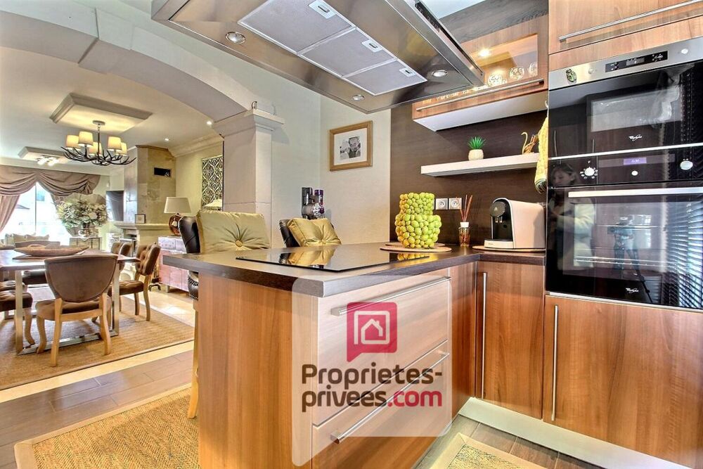 A VENDRE SUPERBE MAISON sur SOUS-SOL, 2 CHAMBRES + Sous-sol aménagé, terrain 492 m2