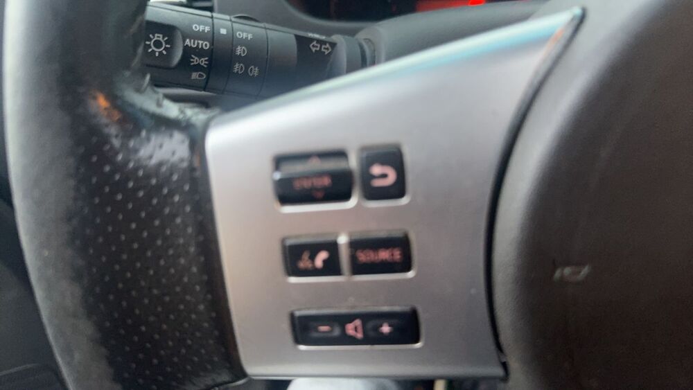 Navara 2.5 dCi 190 4WD Double Cabine Xe 2015 occasion 38300 Bourgoin Jallieu