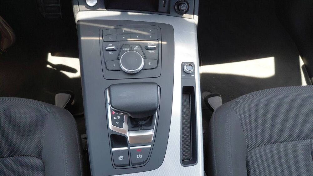 Q5 2.0 TDI 163 Quattro S-Tronic 7 Design - Automatique 2018 occasion 97460 Saint Paul