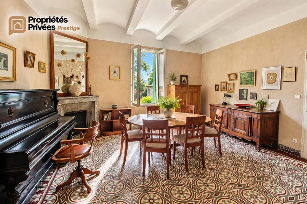 à vendre  Propriété/château Nîmes (30000)