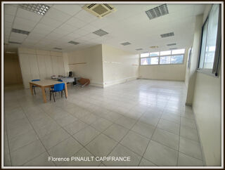  Immeuble à vendre 10 pièces 342 m²