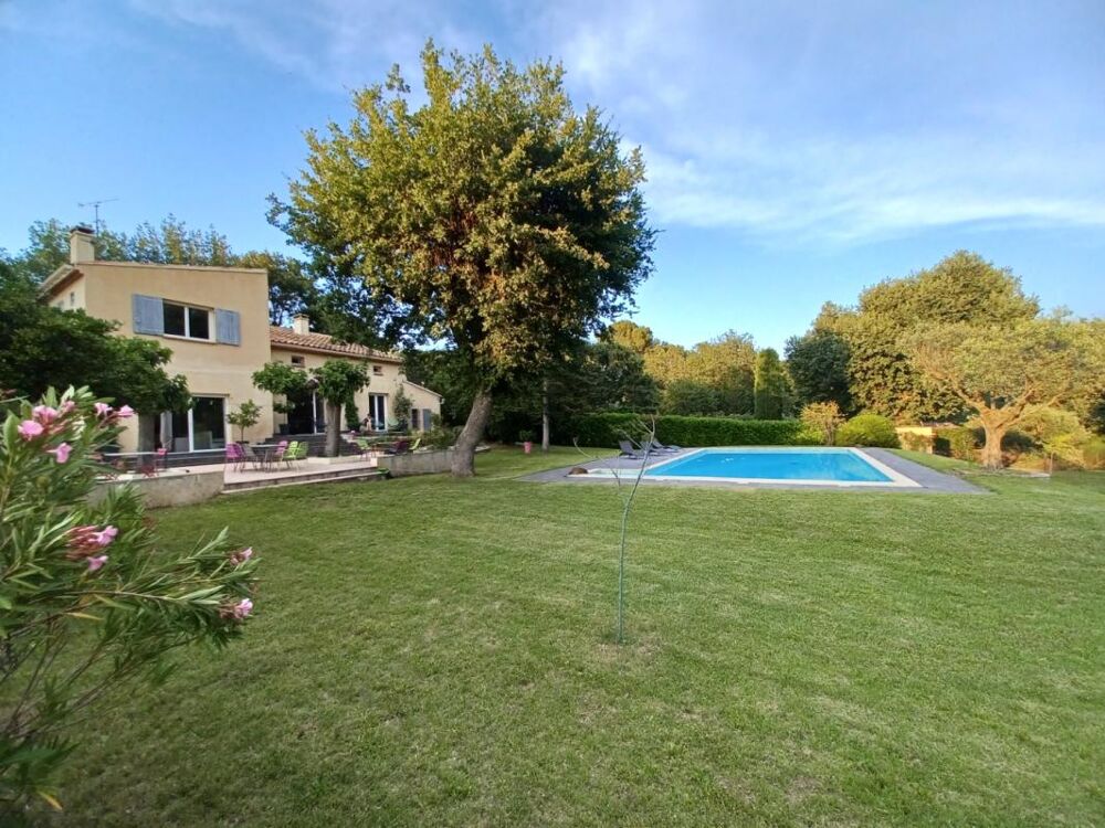Maison 6 pièces 200 m² · à Eguilles · 200 m² · 1 230 000 €