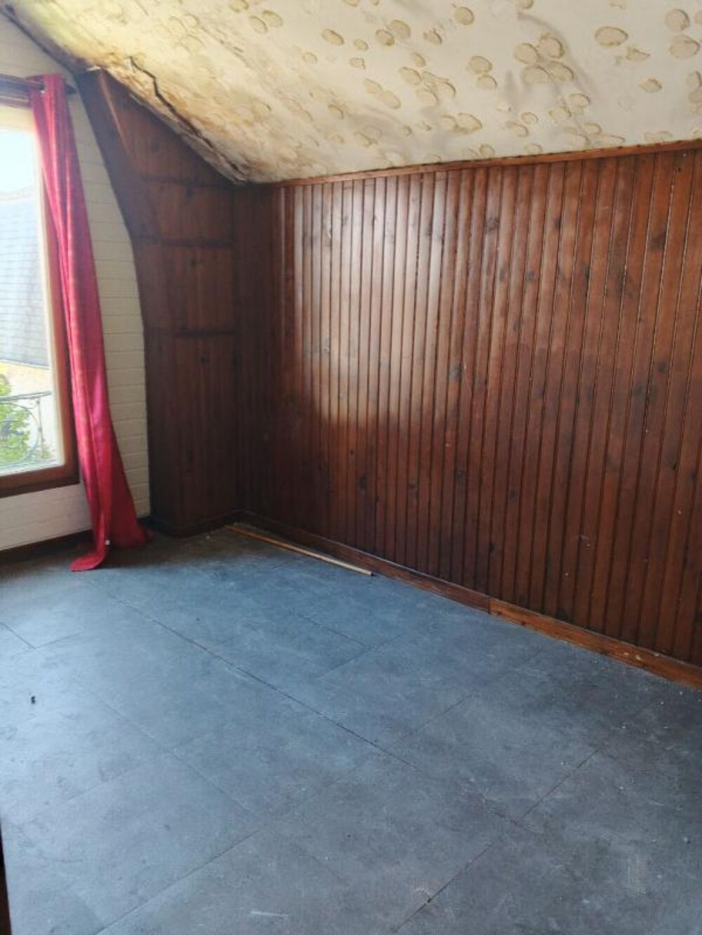 Vente Appartement Exclusivit  - Appartement  rnover de 25 m . Opportunit d'investissement   80 590  FAI Livry gargan