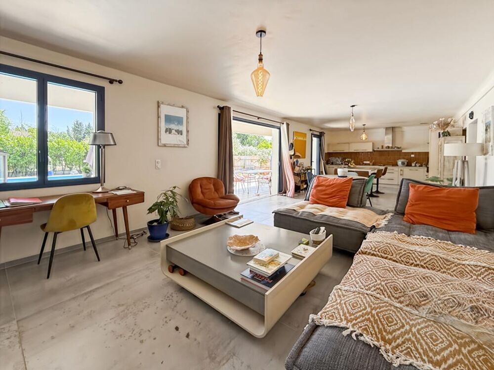Vente Maison À Vendre maison avec piscine et studio de 25m2 à Mouriès Mouries