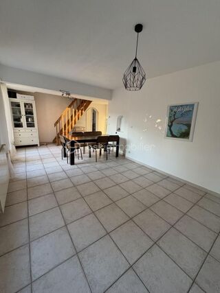  Duplex/triplex  vendre 4 pices 80 m
