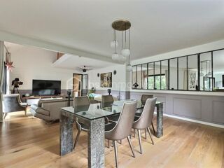  Maison  vendre 7 pices 240 m