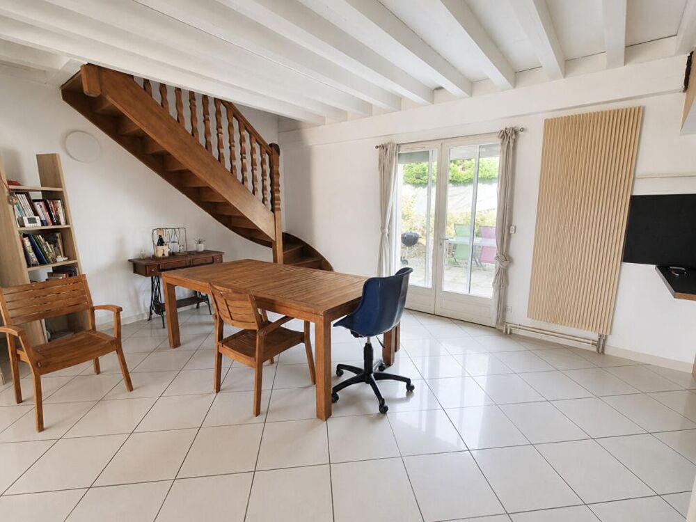 Maison 7 pièces avec vue grand garage piscine
