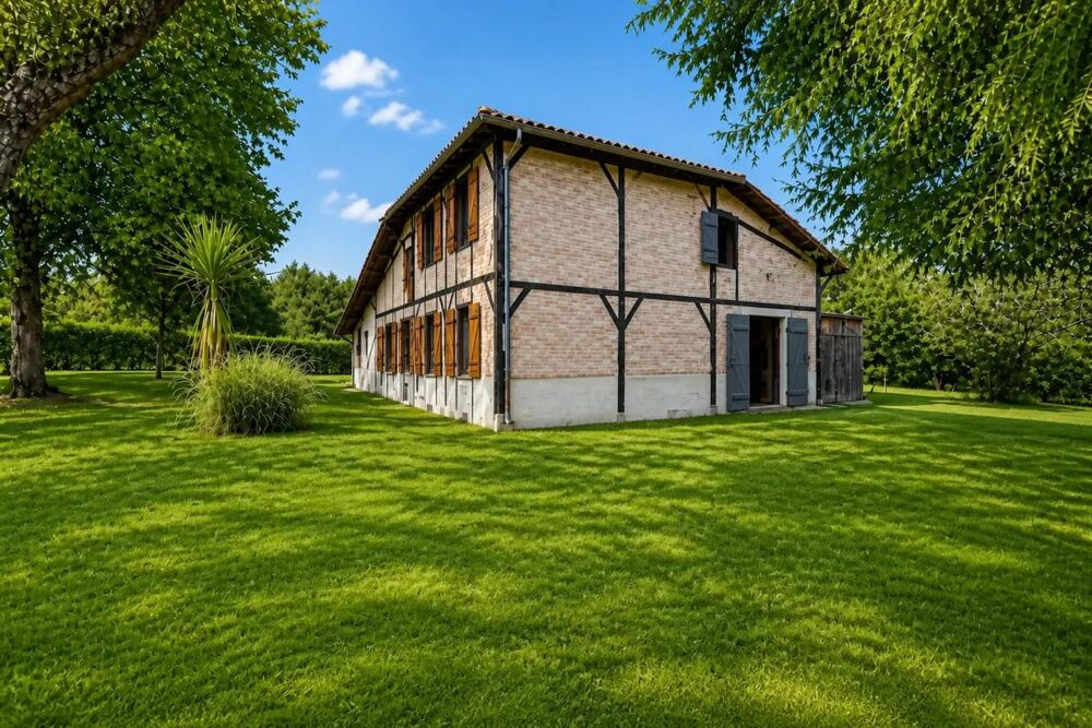 Maison de 6 pièces de 140 m² à Sore