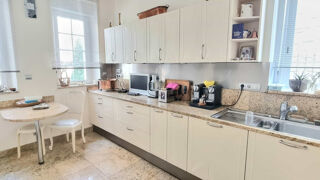  Maison � vendre 11 pi�ces 305 m�