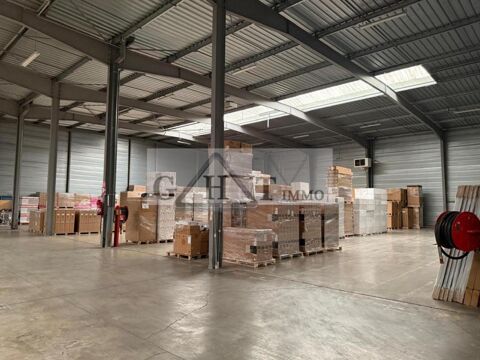   ENTREPOT 2000M²  A LOUER A SANTENY 