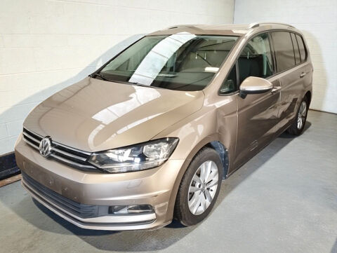 Annonce voiture Volkswagen Touran 8600 �