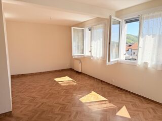  Appartement � louer 5 pi�ces 82 m� Villefranche de rouergue