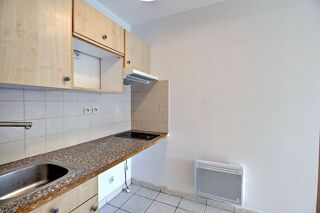  Appartement à louer 1 pièce 25 m²