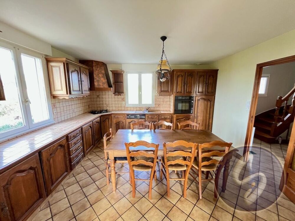 Maison familiale 177 m² - 5 chambres + 2 bureaux - 1 973 m?