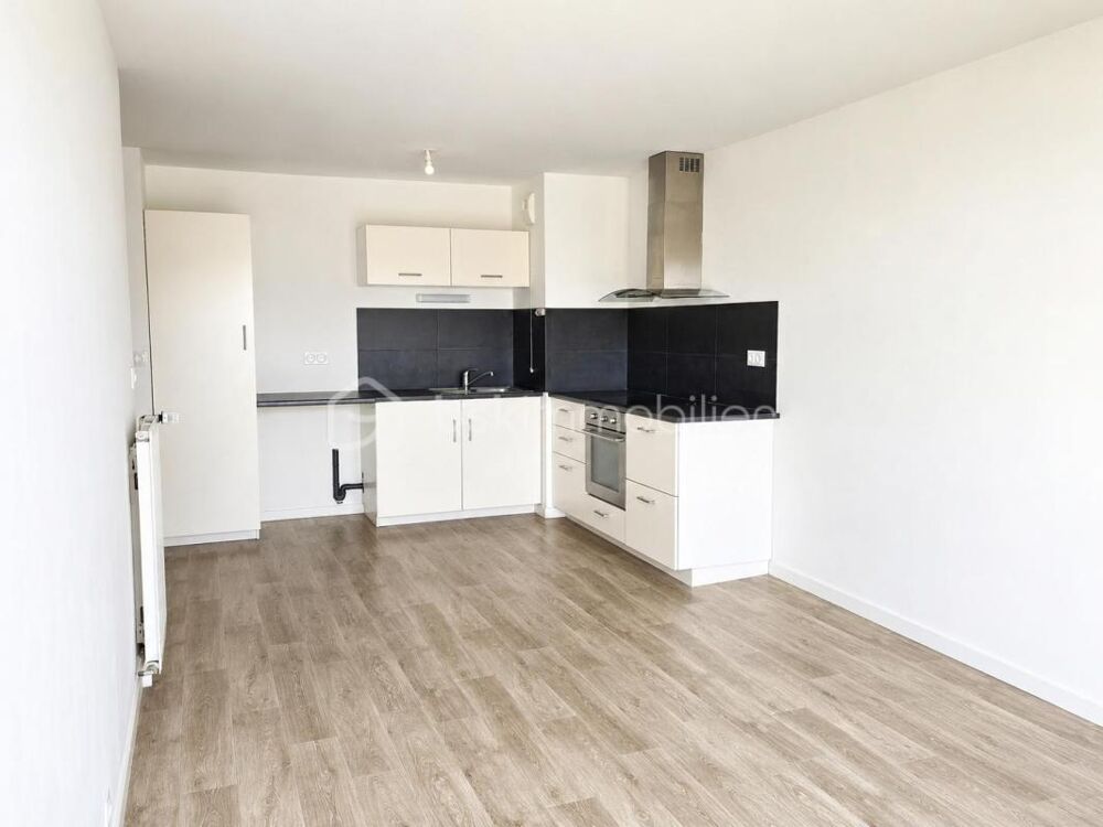 T3 60,25 m²  Proche gare  Balcon + parking en sous-sol  Bruz