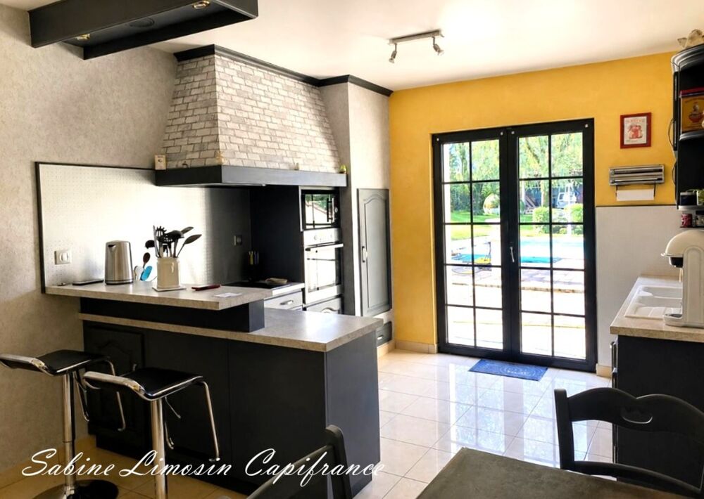 Vente Maison Maison à vendre 10 pièces SAULNOT (70) Hericourt