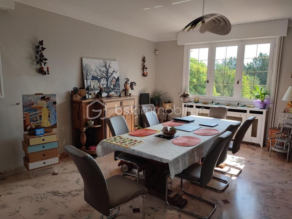 Vente Maison Pavillon sur sous-sol total de 234 m² sur 880 m² de jardin Saint julien du sault