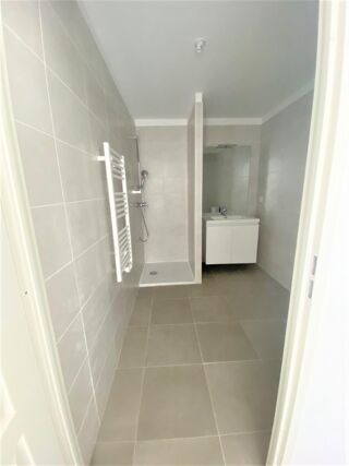  Appartement à louer 2 pièces 44 m²