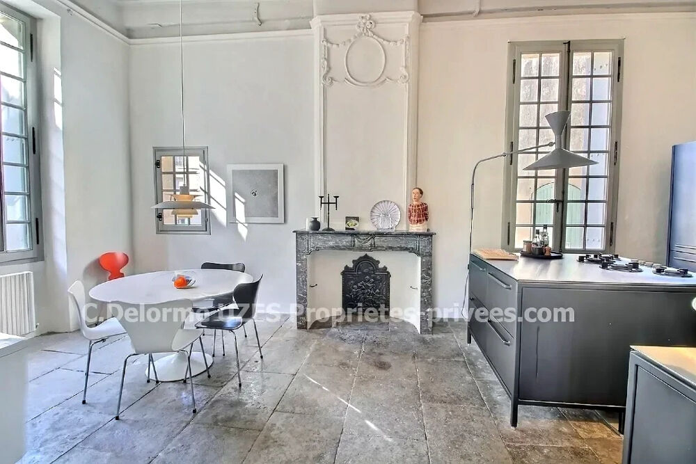  vendre  Htel Particulier Uzs (30700)