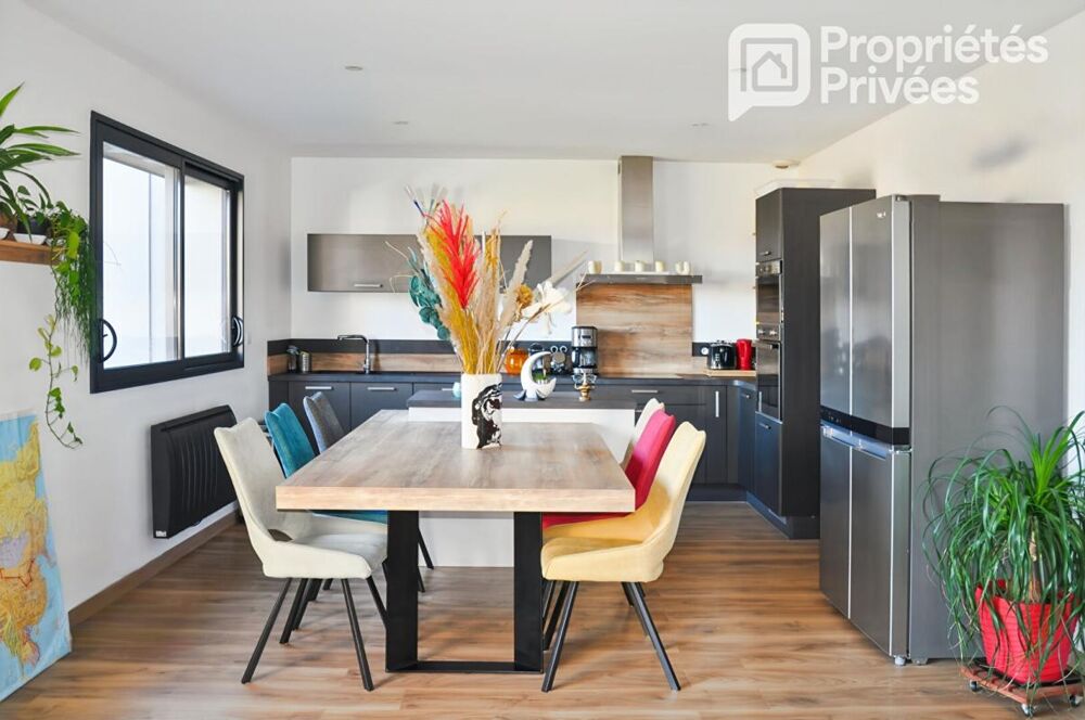 Vente Maison Maison 4 pièces avec accès direct sur la Mayenne Laval
