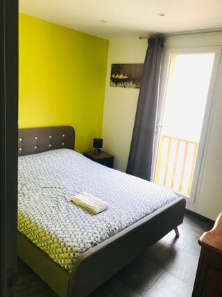  Immeuble à vendre 14 pièces 320 m²