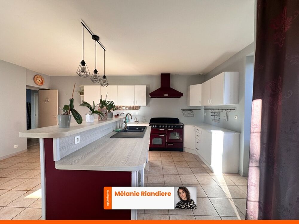 Vente Maison Maison de caract�re 207 m�, 4 chambres Durtal