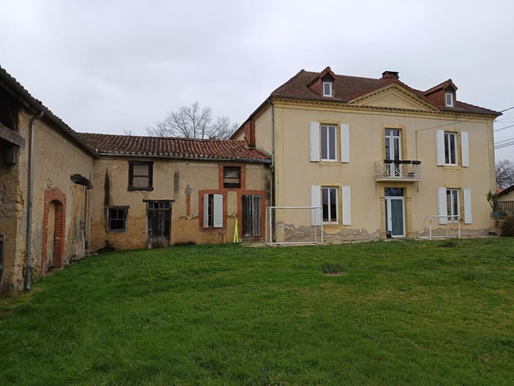 Vente Maison ANCIEN CORPS DE FERME SUR 13356 M² A DEUX PAS DU VILLAGE Viella