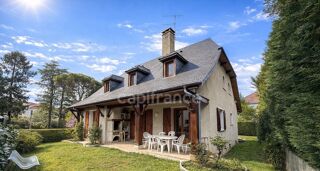  Maison à vendre 8 pièces 166 m²