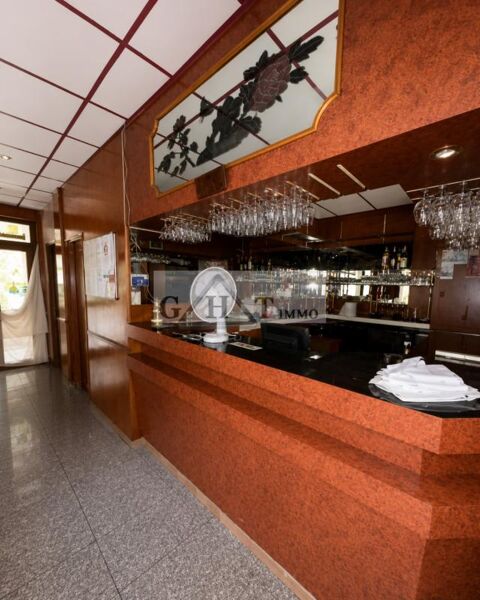   BOUTIQUE A LOUER DE 145M² A MAISONS ALFORT 