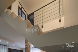  Propriété/château à vendre 8 pièces 205 m²