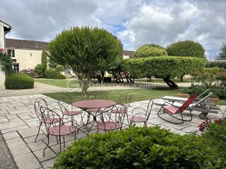  Maison à vendre 11 pièces 362 m²