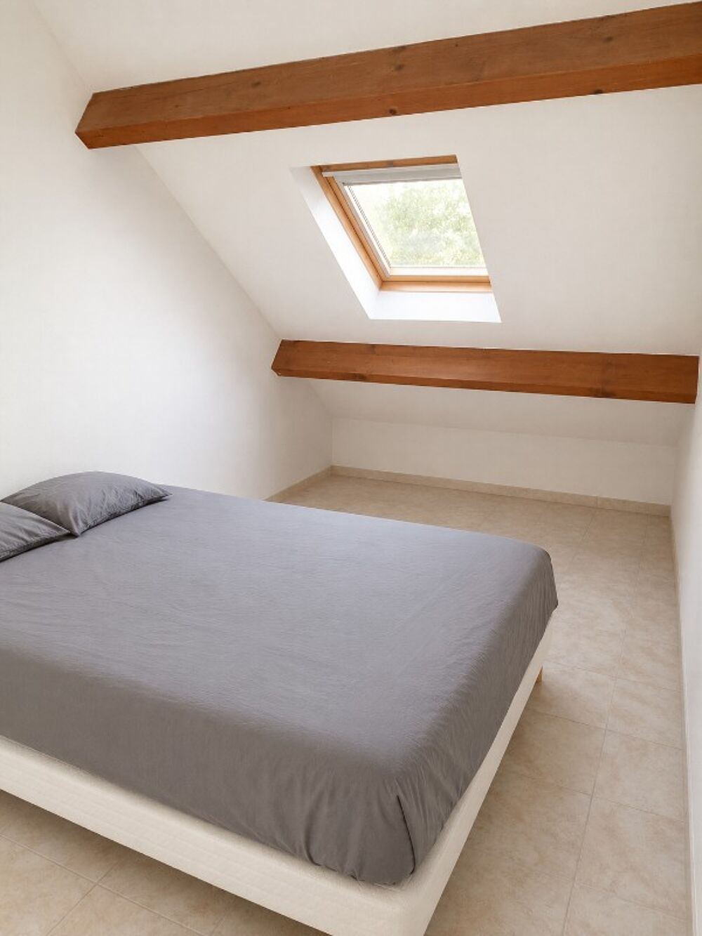 Location Duplex/Triplex Appartement T4 en duplex avec parking à Montlhéry Montlhery