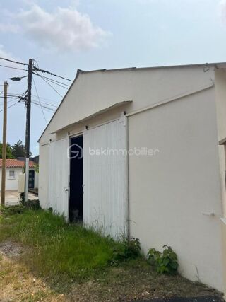  Immeuble  vendre 1 pice 111 m