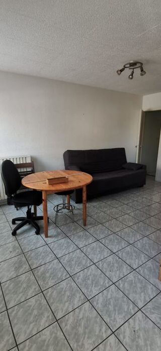  Appartement à louer 1 pièce 27 m²