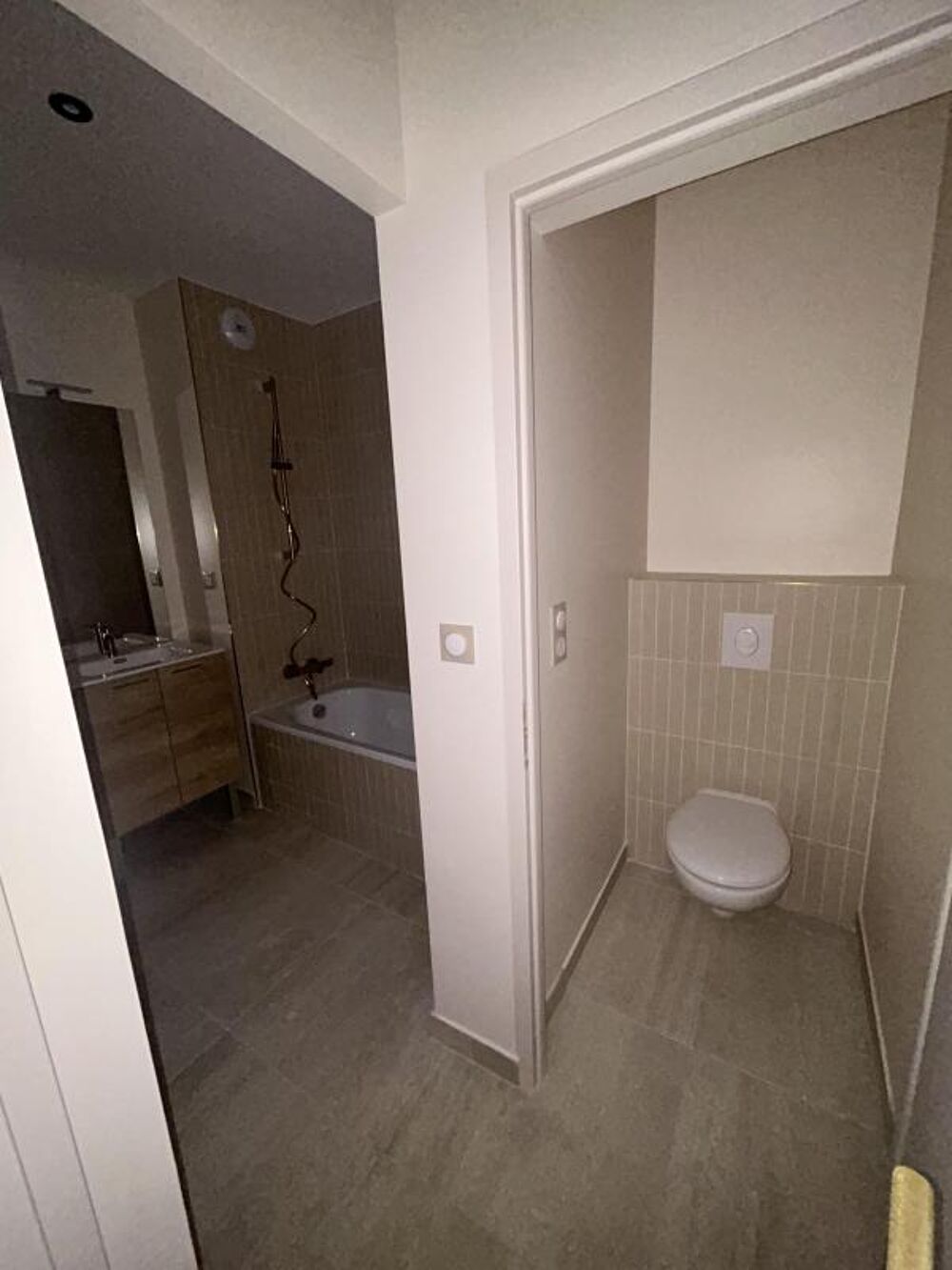Vente Appartement ? T3 AU CACHET UNIQUE – BELLE HAUTEUR SOUS PLAFOND & ADRESSE PRISÉE À LEVALLOIS ? Levallois perret